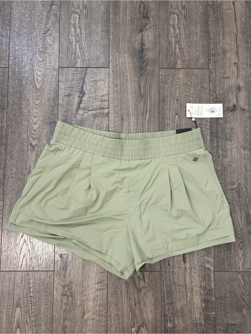 NEW! Calia by Carrie Underwood - Green Shorts - XL - Hiking Walking Gorpcore NWT
